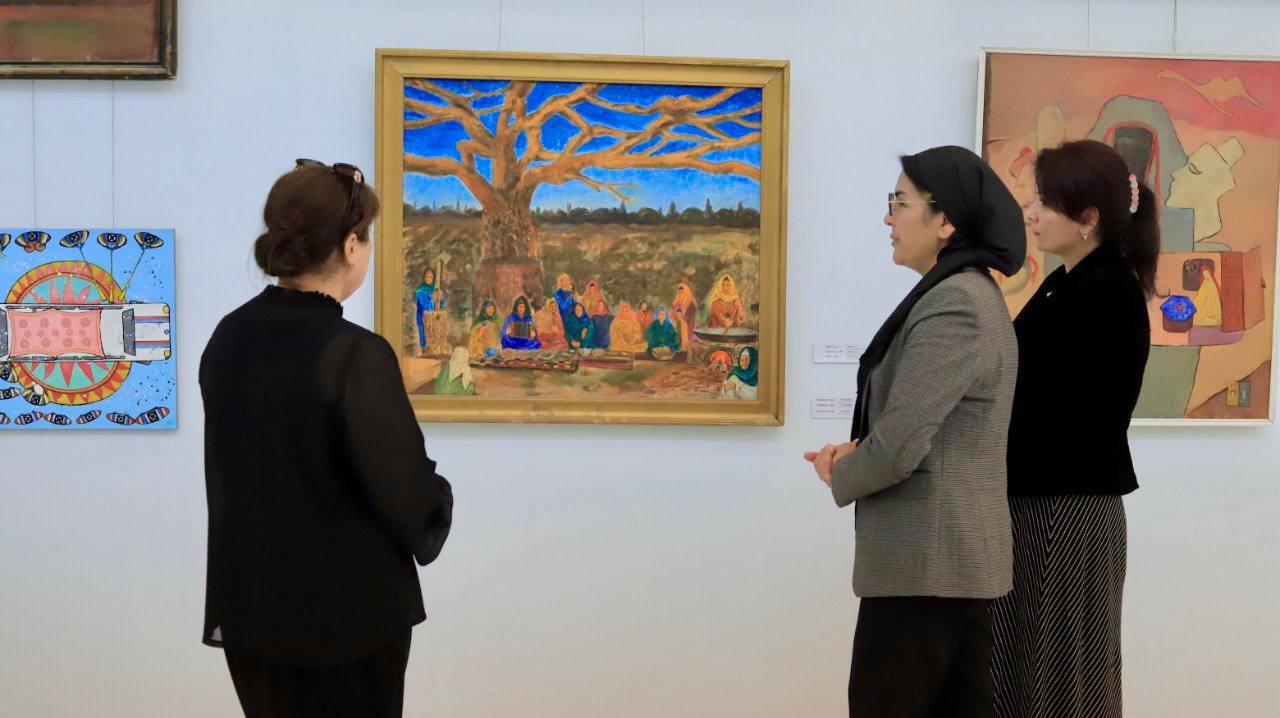 The Al-Khwarizmi University team at the Uzbekistan Museum of Modern Art