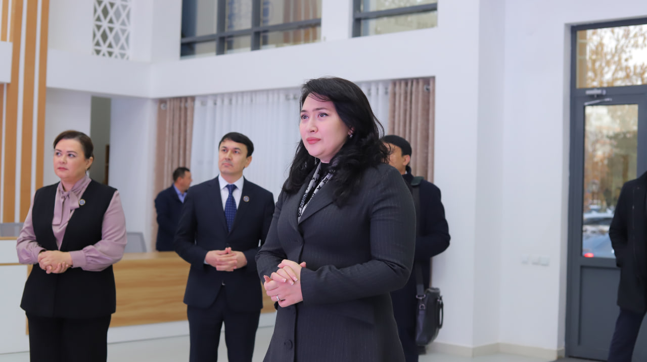 Hilola Umarova Al-Xorazmiy universitetida.