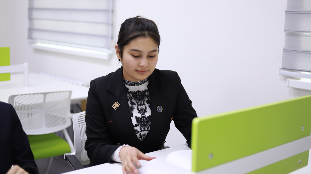 Talabalar ishtirokida “Fikrlar marafoni”.